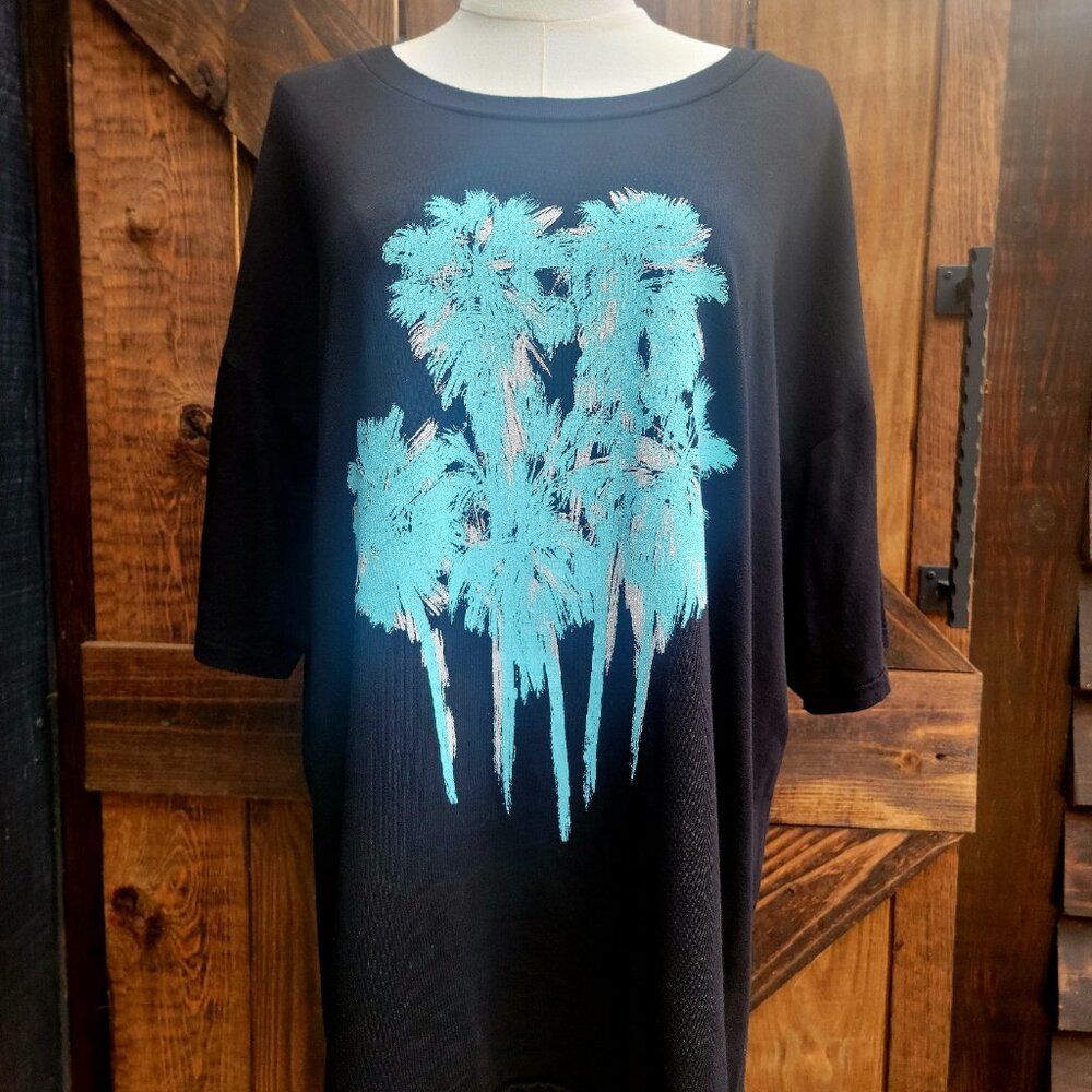FREE PEOPLE X VINTAGE SOULS PALM TEE SIZE MEDIUM